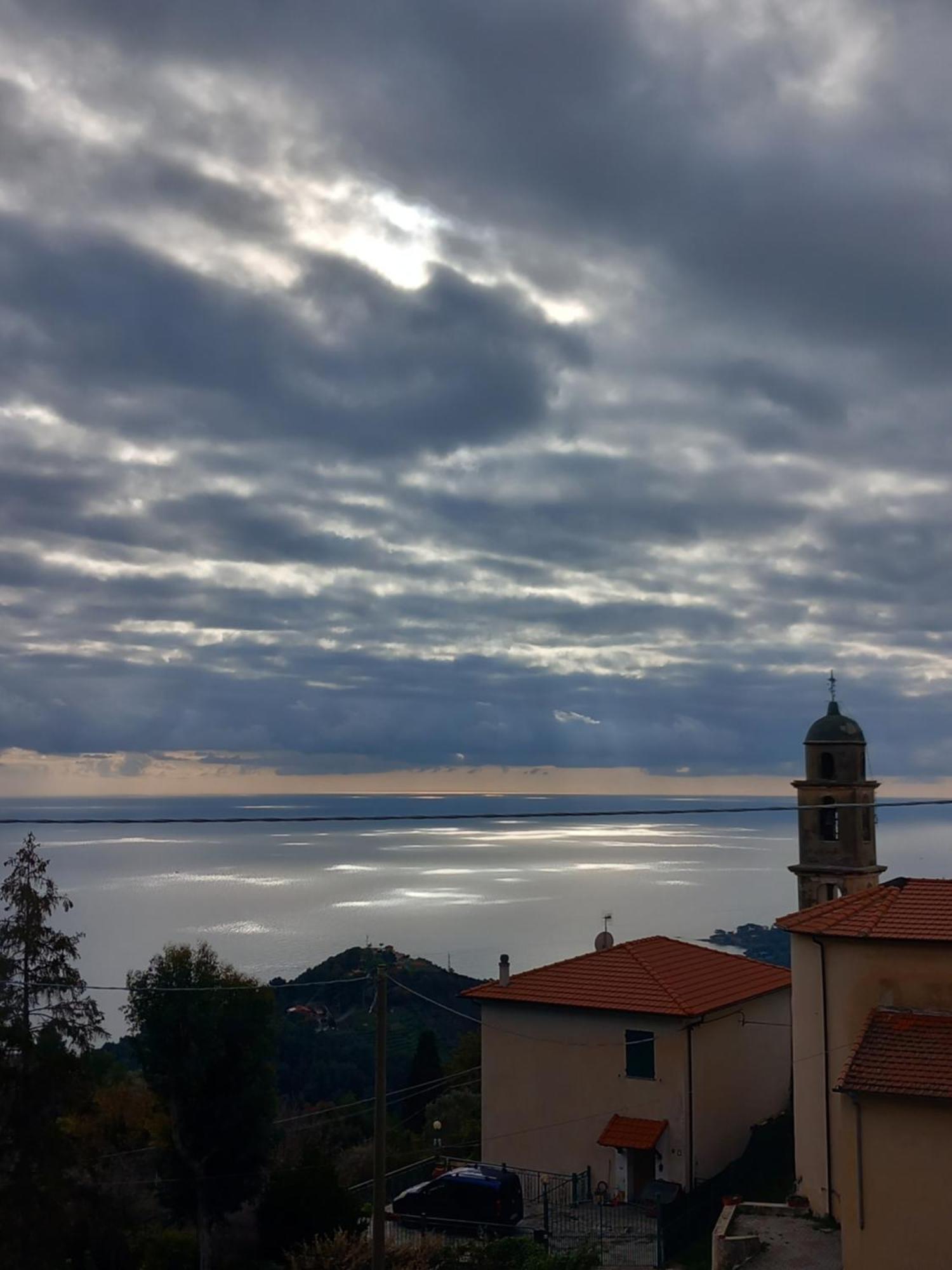 Dolci Risvegli Appartamento Vista Mare Ventimiglia Exterior photo
