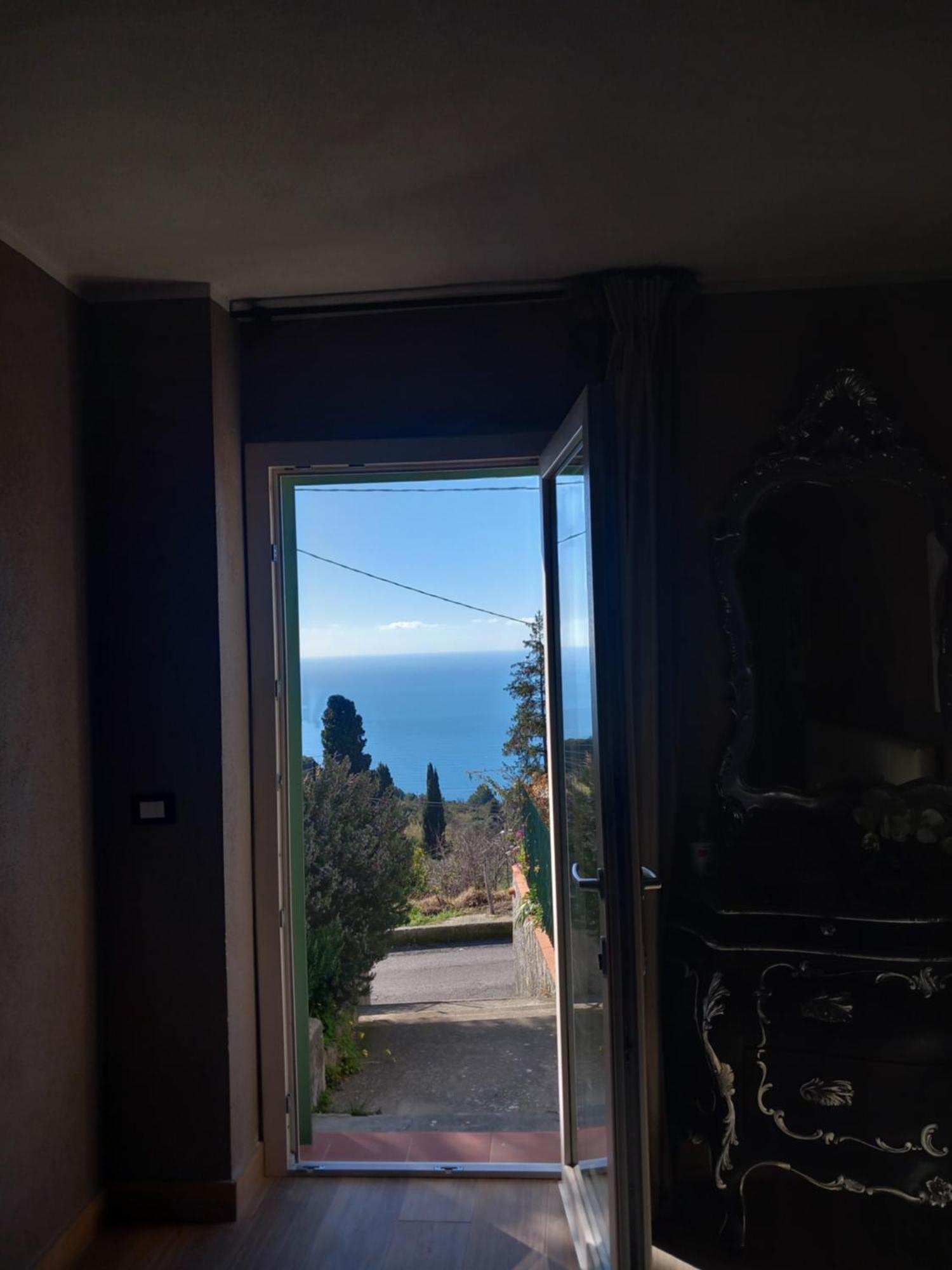 Dolci Risvegli Appartamento Vista Mare Ventimiglia Room photo